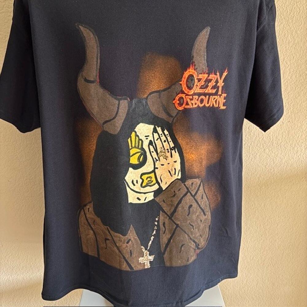 Officially Licensed Ozzy Osbourne Back to the Beginning Bull Tee Men's XL S/S - Picture 2 of 8